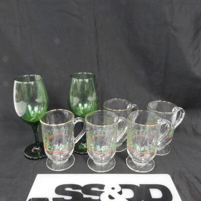 Christmas Themed Glassware, 2 Green Wine Classes, 5 Glass Mugs, Holiday Decor