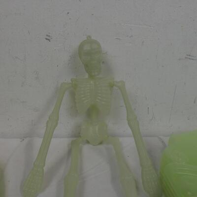 10pc Halloween Decor, Glow in the Dark Skulls, Headstones, Skeleton
