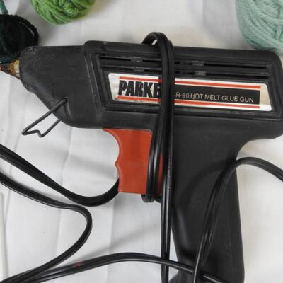 12+ Crafts: Parker Glue Gun, Yarn, Spanish Moss, Wall Stencil Kit