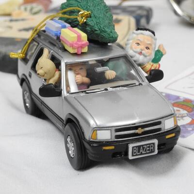 Christmas Lot: Gol Ornaments, Ceramic Figures, Gloves, Bells