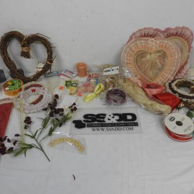 16+ Craft Lot: Twine Heart Wreaths, Lace Hearts, Ribbon