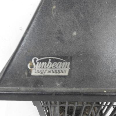4 pc Decor: Bug Zapper, Large Metal Planter, Wall Decor