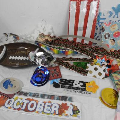 Party Lot: Decoration, All Star Chip Bowl, Gift Bags, Snowflakes