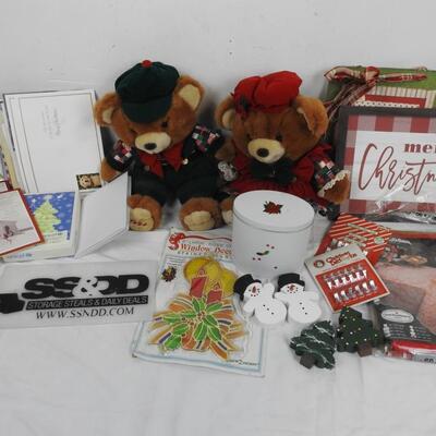 13+ Christmas Lot: Christmas Bears, Decor, Table Cloth, Christmas Cards
