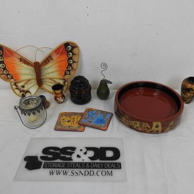 Decor Lot: Butterfly, Salt Shakers, Wooden Carved Vase, Coasters