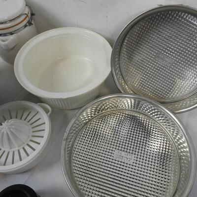 8+ pc Kitchen Lot: Springform Pans, Punch Bowl With 9 Glasses, Ceramic Jar