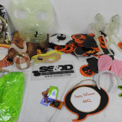 Halloween Lot: Wigs, Skeleton Decor, Masks, Halloween Signs