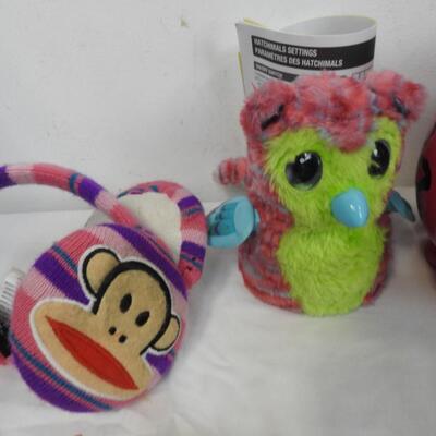18 pc Kids: Soccer Ball Baskets, Ceramic Piggy Bank, Glasses, Magnets
