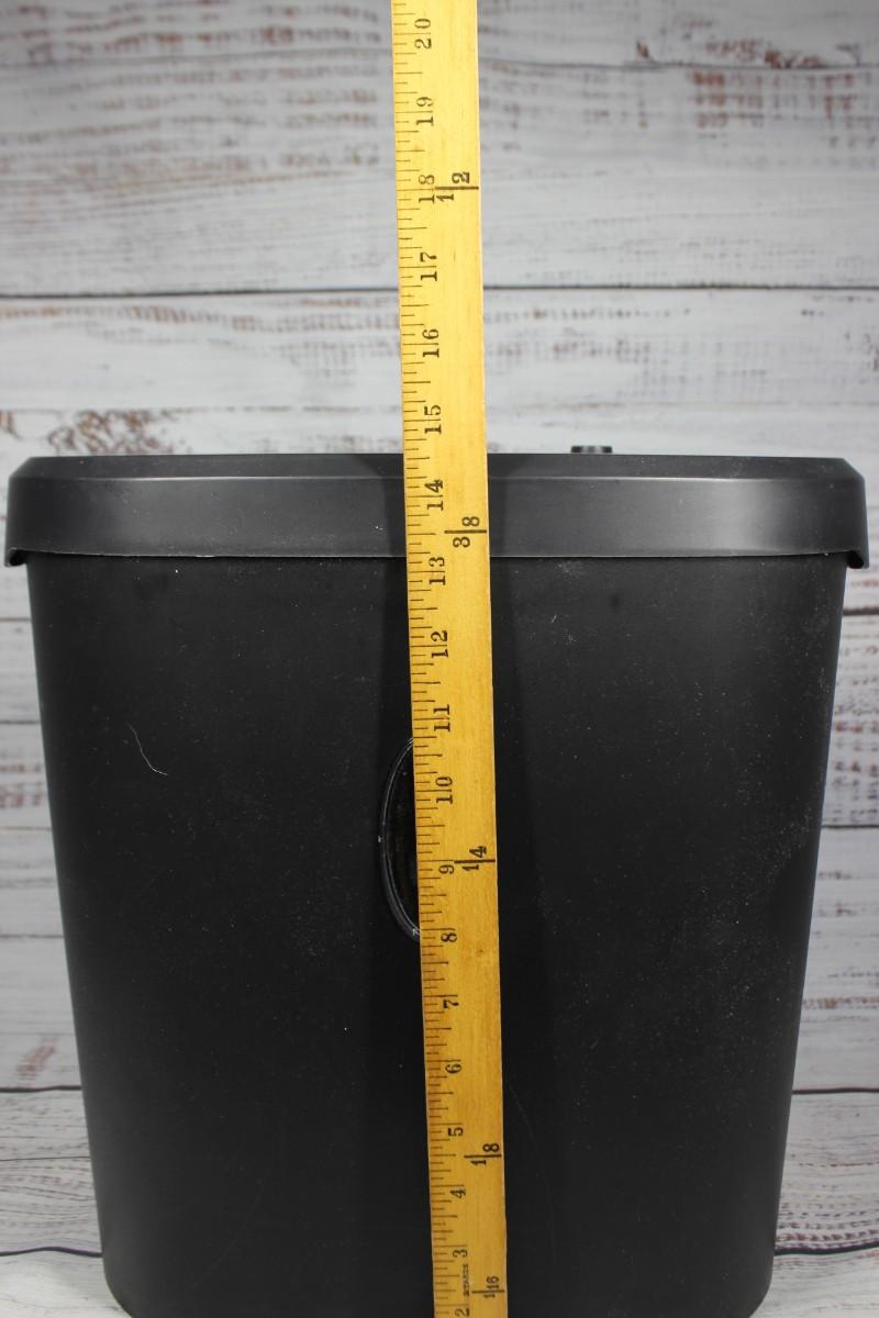 Omnitech 14 Sheet Cross Cut Paper Shredder