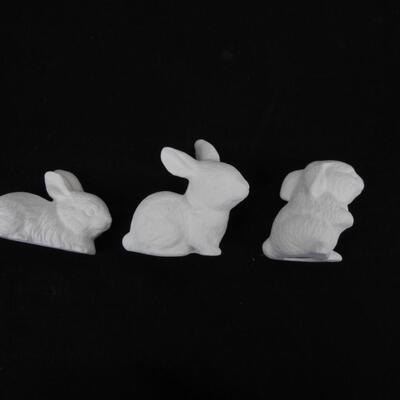 11 White Ceramic Easter Decorations For Painting