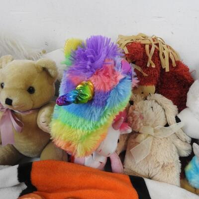 Lot of Stuffed Animals, Clown Fish Blanket/Tail, Bears, Jelly Cat, Unicorn