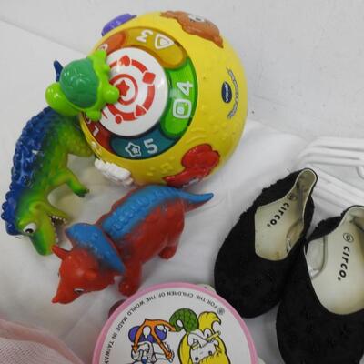 13 pc Baby Toys, Shoes, Musical Instruments, Vtech, Dinosaurs, Small Hangers