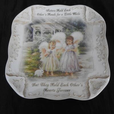 2 Decorative Plates, Moments of Sharing and Sisters Love Forever, No Food Use