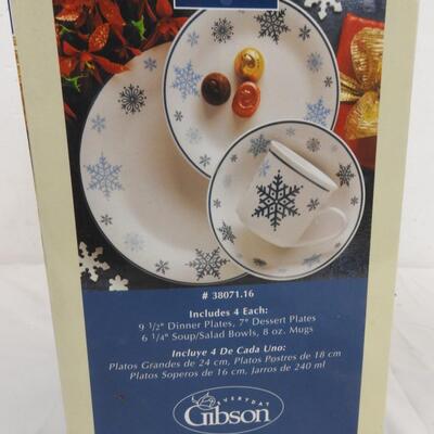 Everyday Gibson Snow Fall 16 pc Dinnerware Set, Service for 4 - New