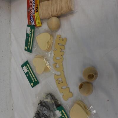 Wood Crafts Lot: Woodlets Hearts, Blasa Foam Carving, Wood 8 x 12 Decor - New