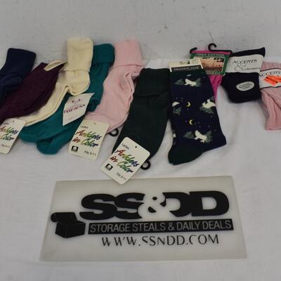 9 Pairs of Ladies Socks Size 9-11: Accents & Elements, Anklets in Color - New