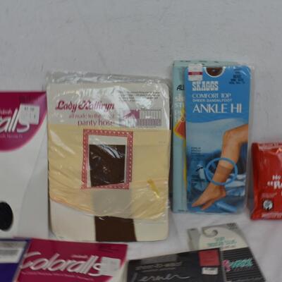 20 Pantyhose and Panties Ladies Apparel, Medium, Shapely, Size A - New