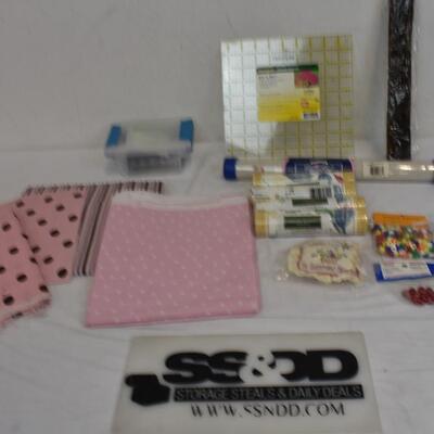 3 Pink Pattern Fabric, 20 Yardds Botanica Wall-Paper, Beads & Jewelry Kit - New