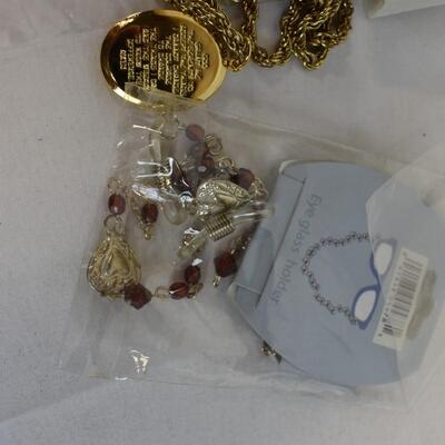 4 pc Jewelry: Claddagh Pin, Ring, Serenity Prayer Locket, Eyeglass Holder - New