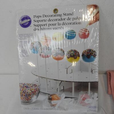 4 pc Kitchen: Appliance Cover, Decorating Stand, Paper Towel Holder, Spoon - New