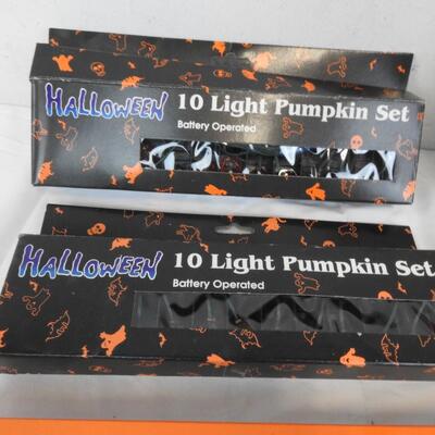 Halloween Decorations: 4 Spider Web Bags, 50 and 2 10 Light Sets - New