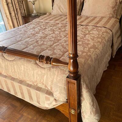Gorgeous four poster queen bedroom set with bureau and desk