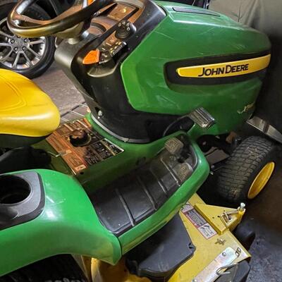 John Deere x-540 lawn tractor with 54â€ mower deck (comes with snow blower attachment)