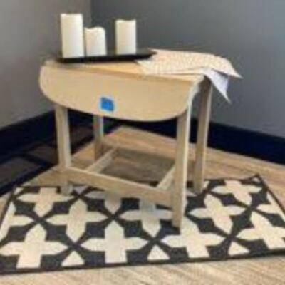 Small Table-Rug-Placemats-Battery Op Candles-Crab Tins