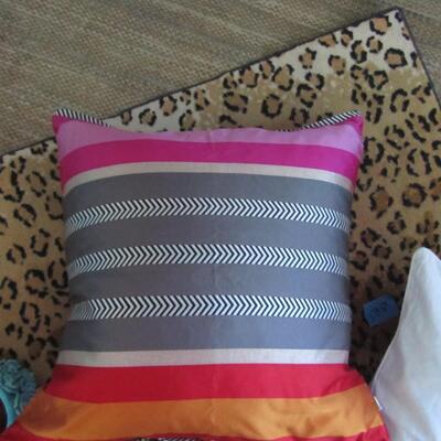 Leopard Rug + 2 Pillows + 2 Planters