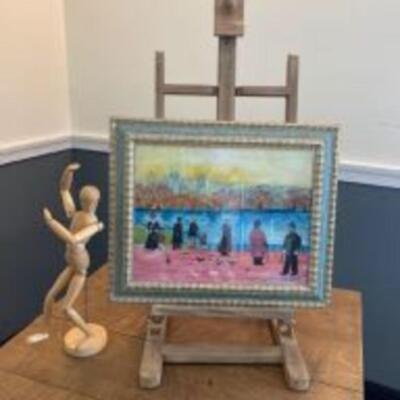 Art Lot: Easel + Model