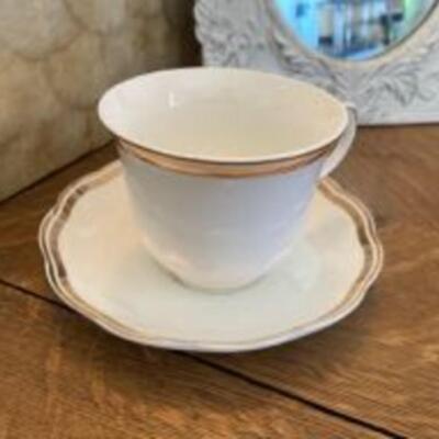 Box + Mirror + Teacup