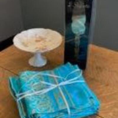 Cake Knife Set + Linen Napkins