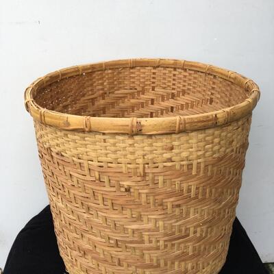 Large Vintage 19â€w x 18â€h Woven Wicker Basket