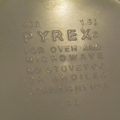 Two Vintage Pyrex Bowls- #402 and #441