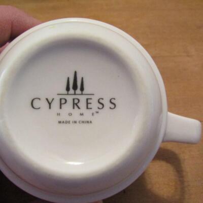 4 Piece Stacking Mugs with Wire Rack by Cypress