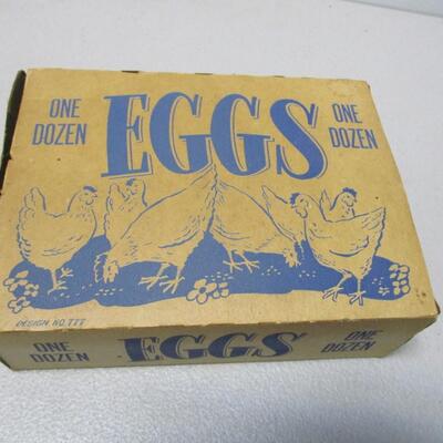 Vintage One Dozen Egg Carton Design No. 777