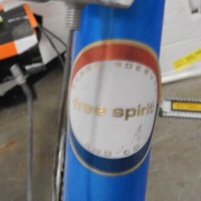Free Spirit 10 Speed Bike, Needs Work