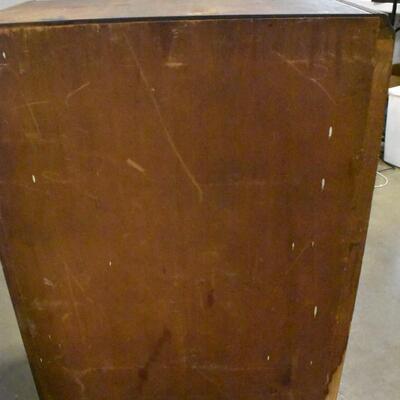 Wooden Dresser: 4 Layers of Drawers, Damaged Side. MCM Vintage
