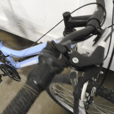 Blue Roadmaster Bike, Front Gear Changer Snapped, Needs Work