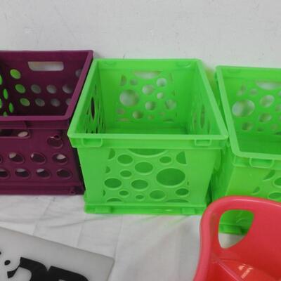 Lot of 7 Organizing Baskets/Bins, Green and Purple