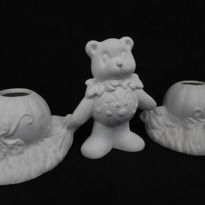 12 pc Ceramics, Fired, Some Ready To Paint, Halloween, Spiders, Pumpkins