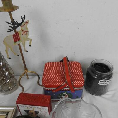 14 pc Holiday Lot: Nesting Nativity Decor, Ribbon, Note Pads, Assorted Ornament