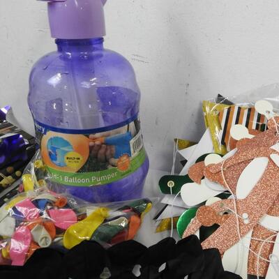 Party Lot: Balloon Pump, Pink Party Dishes, Party Decor, Fans