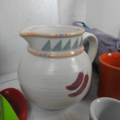 21 pc Kitchen, Frying Pan, Ceramic Pitcher, Small Mugs, Bowls, Cutting Board