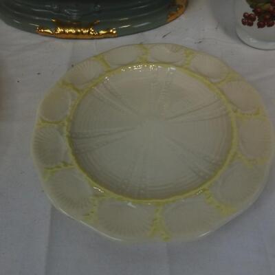 Vintage Glass DÃ©cor: Green Bowl, Porcelain Cups , Small Plate ,Egg Plate