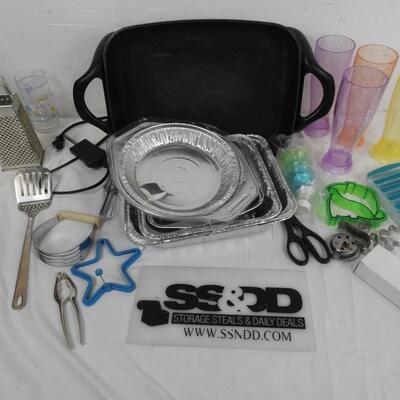 20+ pc Kitchen Lot: Cutlery Set, Aluminum Pans, Ice Trays, Electric Pan