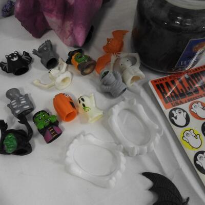 15+ Halloween Lot: Metal Bucket, Lights, Sticky Eyeballs, Skeleton Toys