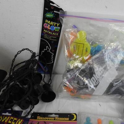 15+ Halloween Lot: Metal Bucket, Lights, Sticky Eyeballs, Skeleton Toys