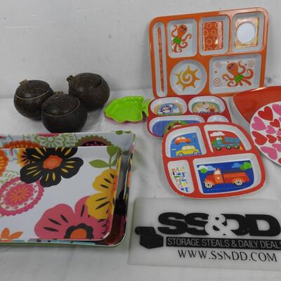 Kitchen Lot: 3 Divided Portion Plates, 2 Valentine Plates, 3 Coconut Cups, 2 Floral Trays