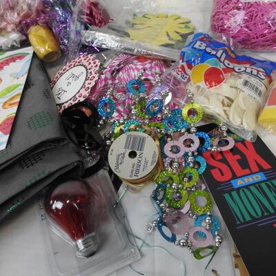 Bedroom and Party DÃ©cor: Batman Tattoos, Comic Coin Bank, Ribbons, Bags, Bows